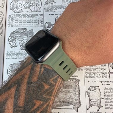 Curea silicon pentru Apple Watch 42 / 44 / 45 / 49 mm, seriile 3-9, SE si Ultra, verde, Bermek 5
