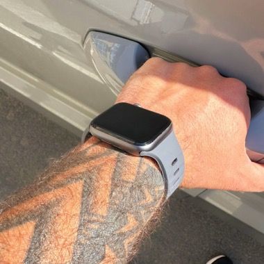 Curea silicon pentru Apple Watch 42 / 44 / 45 / 49 mm, seriile 3-9, SE si Ultra, gri inchis, Bermek 3