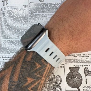 Curea silicon pentru Apple Watch 42 / 44 / 45 / 49 mm, seriile 3-9, SE si Ultra, gri deschis, Bermek 3