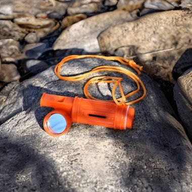 Fluier de supravietuire multifunctional cu busola, amnar si oglinda, portocaliu 3