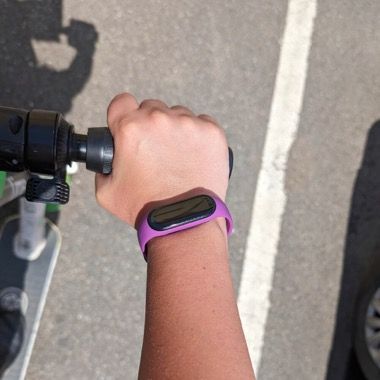 Set 2 curele silicon Bermek si folie 3D pentru Xiaomi Mi Band 5, galben si mov 3