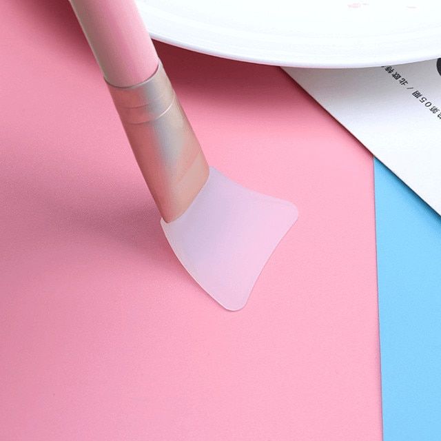 Set pensula si spatula pentru aplicarea mastilor de fata 2