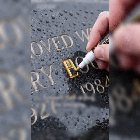 Aplicarea markerului pe literele unui monument